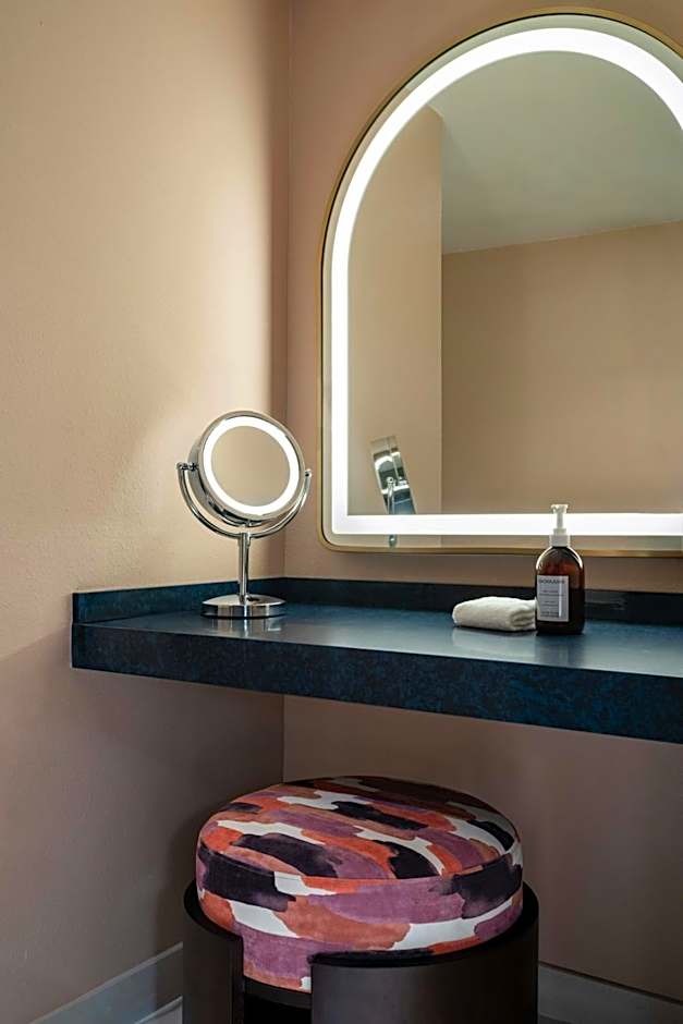 The Luce, St. Pete Beach, a Tribute Portfolio Hotel