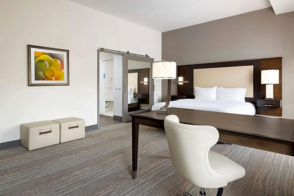 Hampton Inn By Hilton and Suites Napa