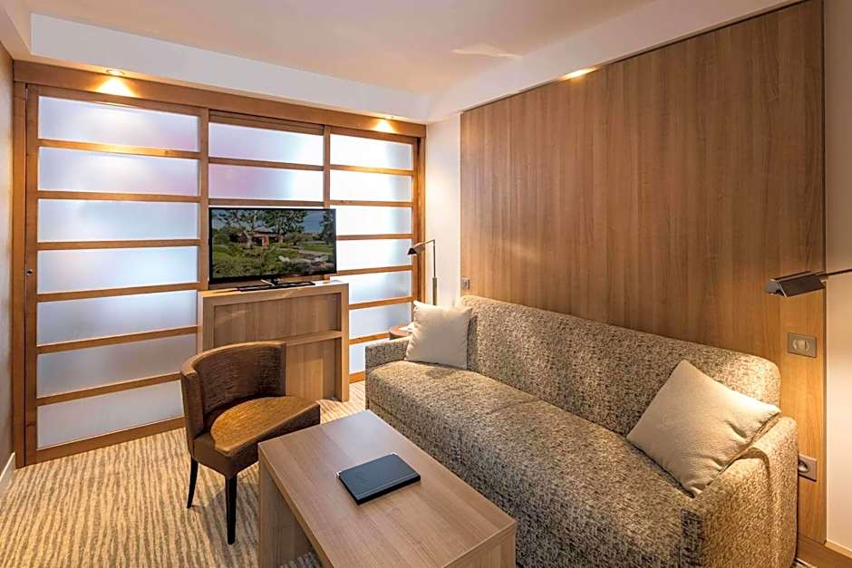 Best Western Plus Le Lavarin