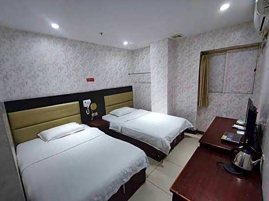 Guangzhou Business Hotel (Shangxiajiu Pedestrian Street Changshou Road Subway Station Branch)