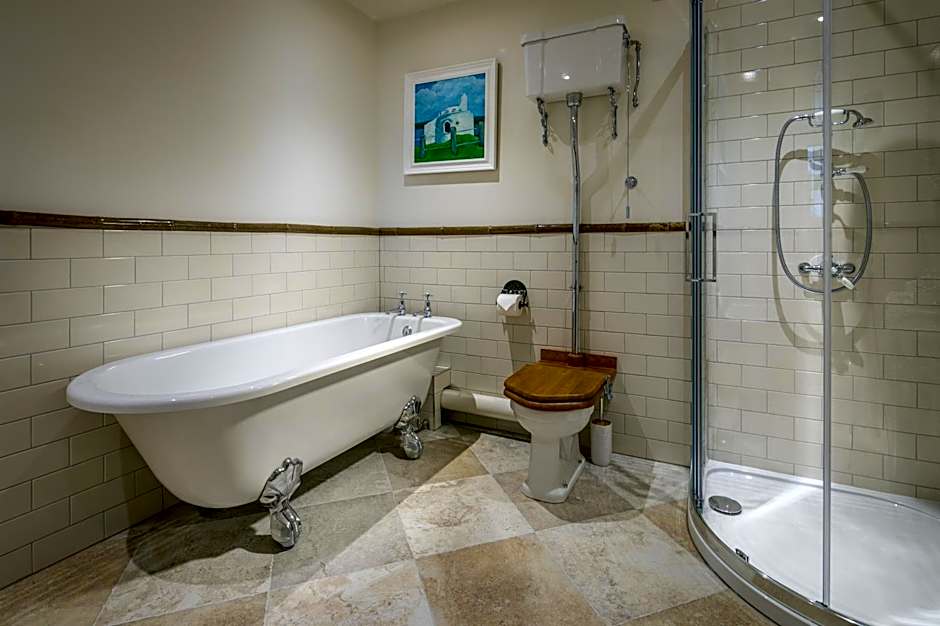 Tolcarne Beach Colonial Restaurant and Rooms