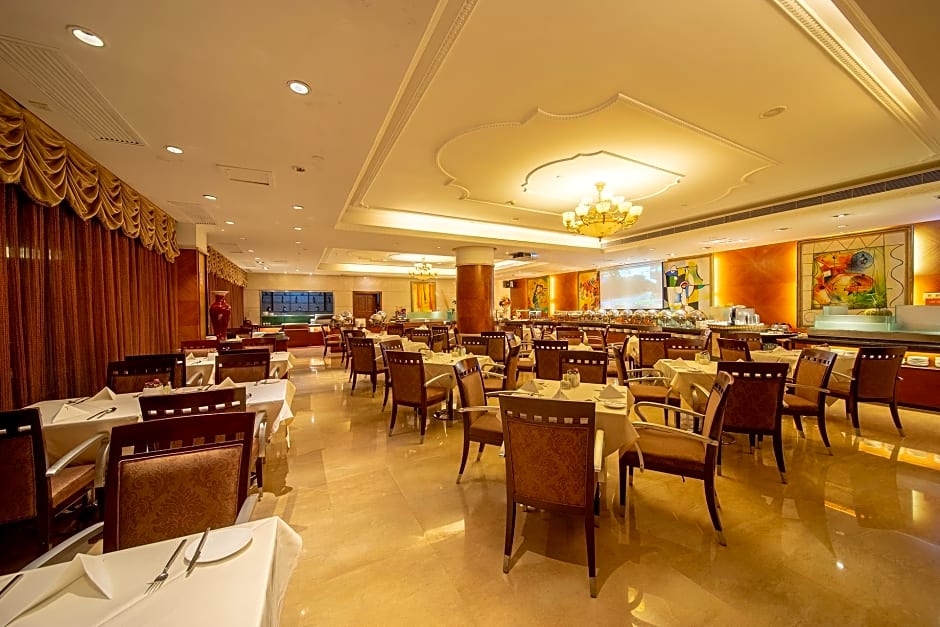 Grand International Hotel