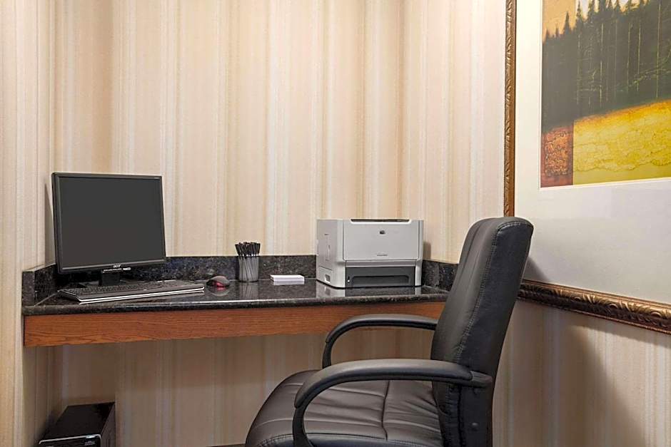 Country Inn & Suites by Radisson, Albany, GA