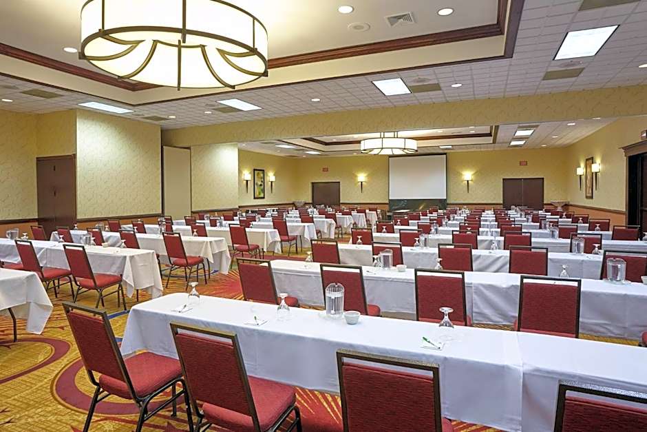 Holiday Inn & Suites Chicago-Carol Stream (Wheaton) By IHG