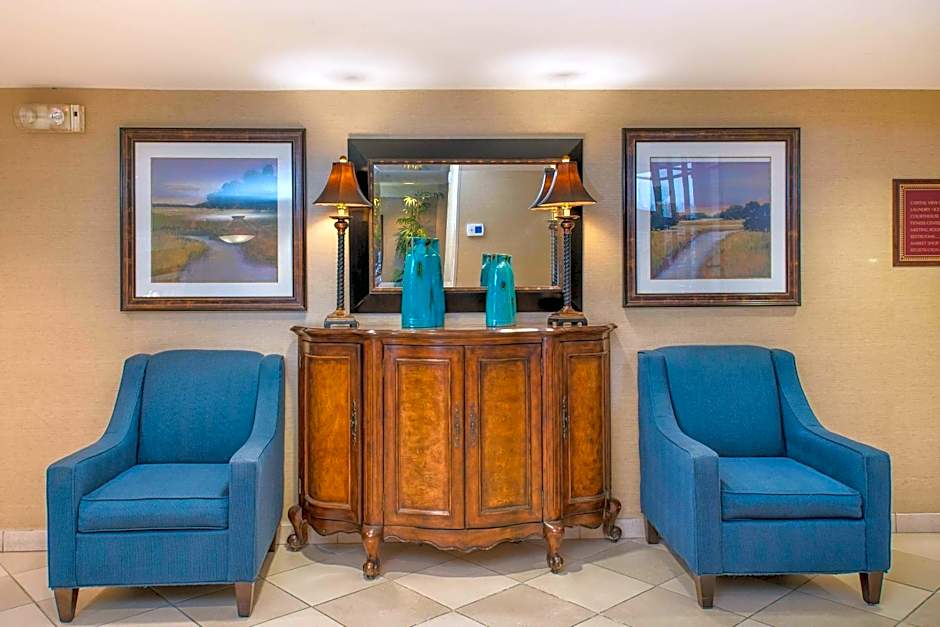 Clarion Collection Arlington Court Suites Hotel