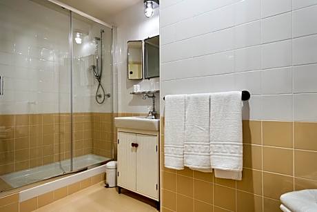 Twin Room with Extra Bed