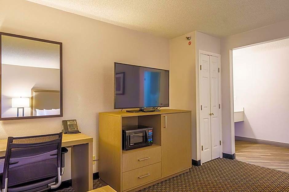 Wingate by Wyndham Brunswick GA / I-95