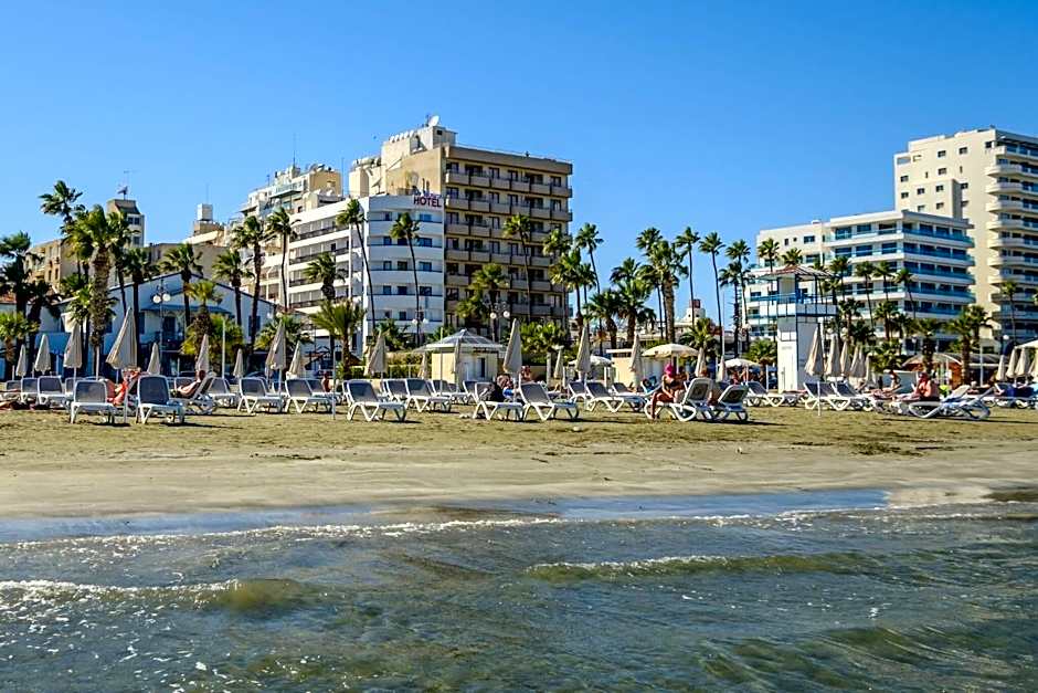 Les Palmiers Beach Boutique Hotel & Luxury Apartments