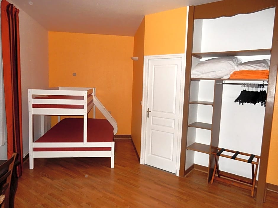 Logis Hôtel Saint-Hubert