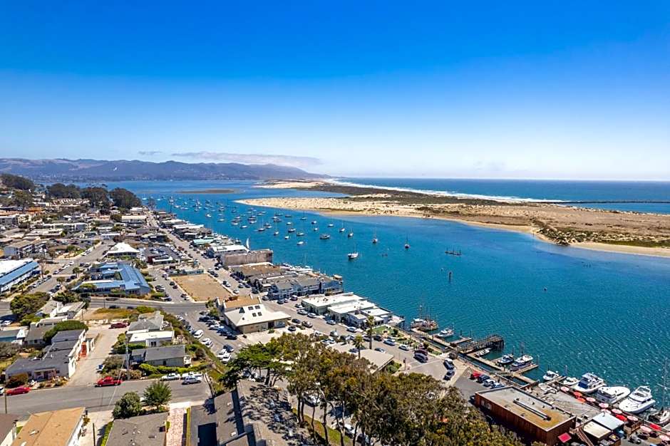 Harbor House Inn