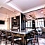 Redmont Hotel Birmingham, Curio Collection by Hilton