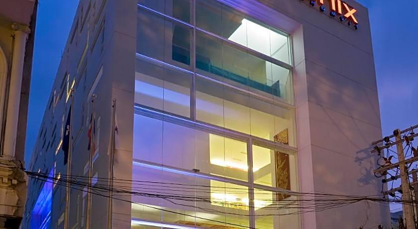 Le Fenix Sukhumvit (SHA Extra Plus)