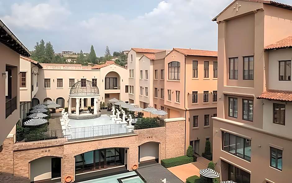 Toscana Valley Town Square Suites