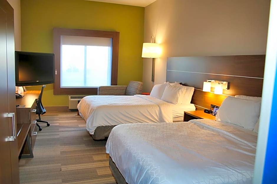 Holiday Inn Express & Suites Douglas By IHG