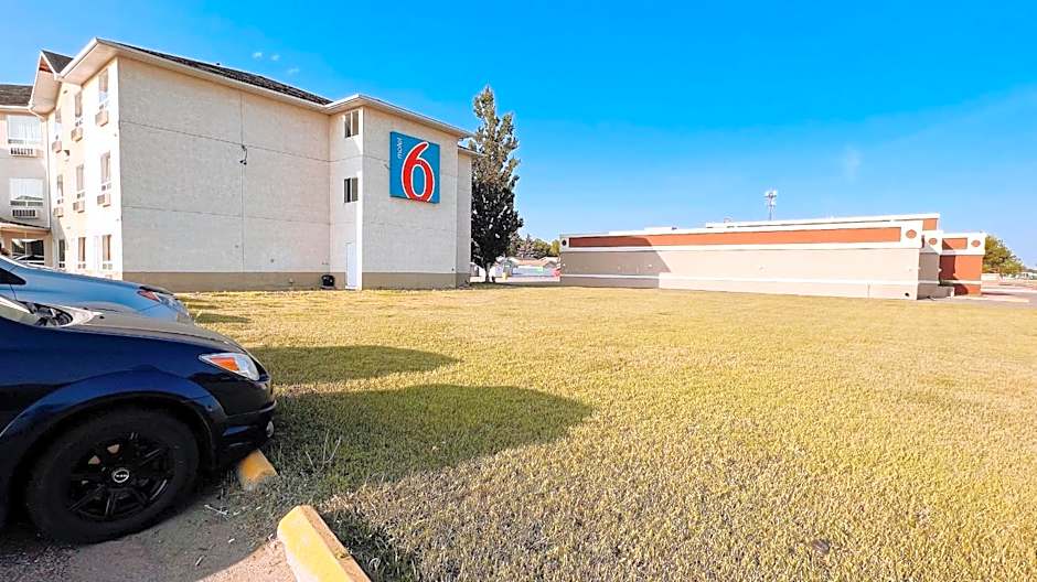 Motel 6-Regina, SK