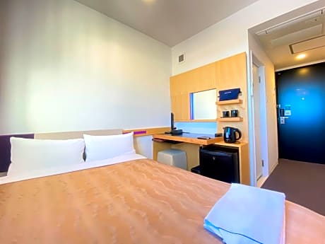 Smart Double Room - Non-Smoking