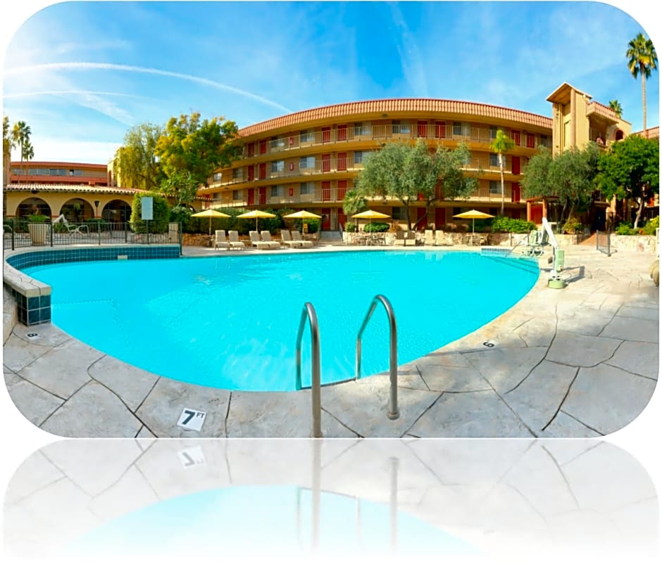 Embassy Suites Phoenix Airport at 24th Street