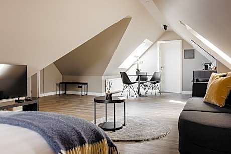 Superior Attic Studio with Bathtub