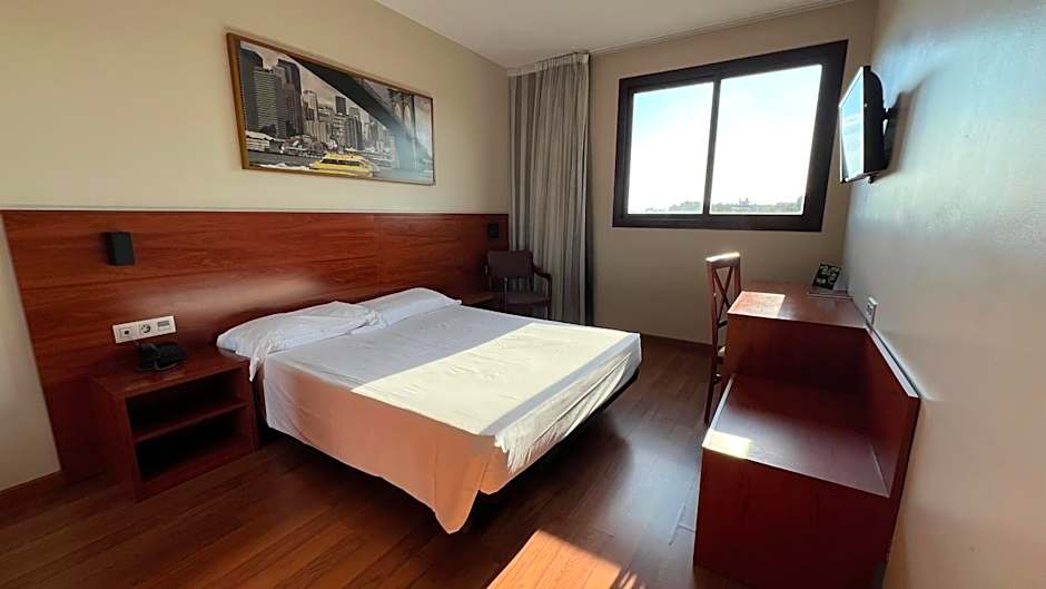 Zdjęcie 1 z 6 — Double Room