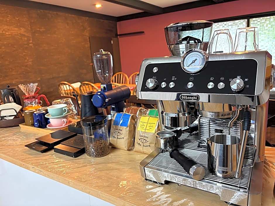 Tanigawa Valley Lodge & Coffee Roastery
