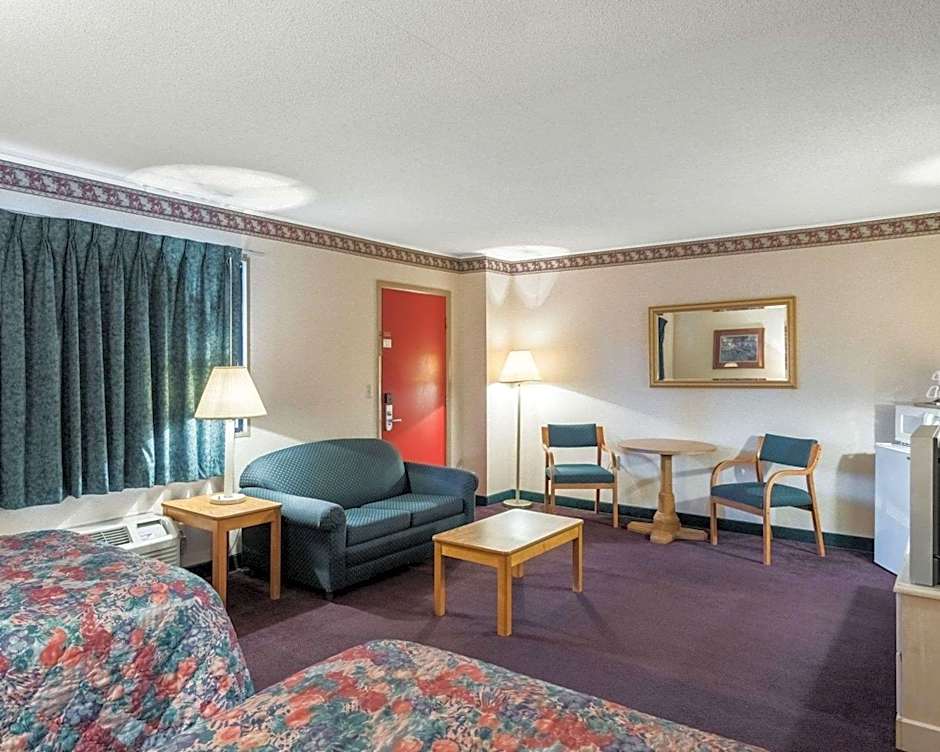Rodeway Inn & Suites Rehoboth Beach