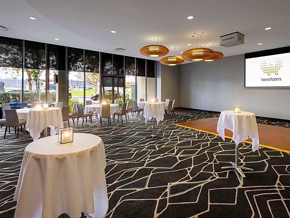 Mercure Melbourne Caroline Springs
