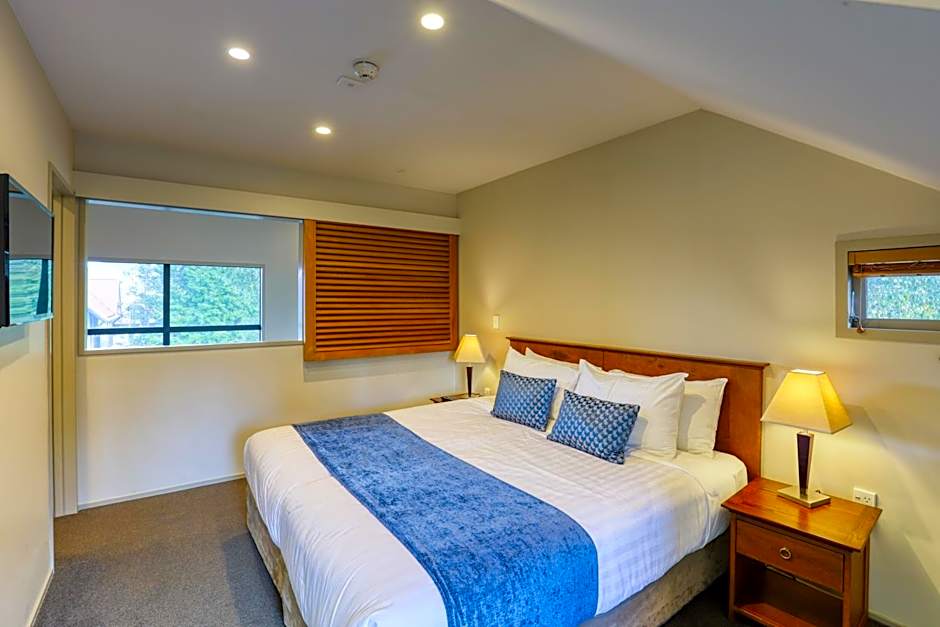 Garden Court Suites & Apartments