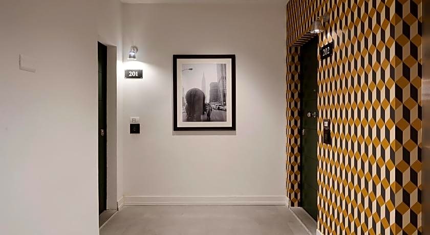 M7 Contemporary Apartments - My Extra Home