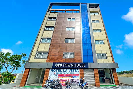 Super Townhouse La Vista