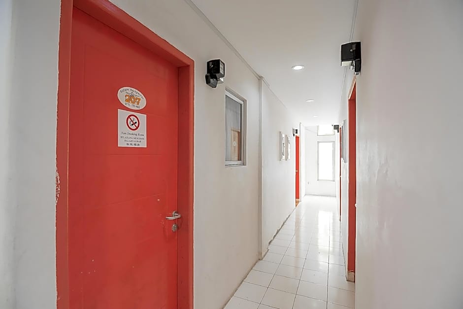 RedDoorz @ Batam Center 2