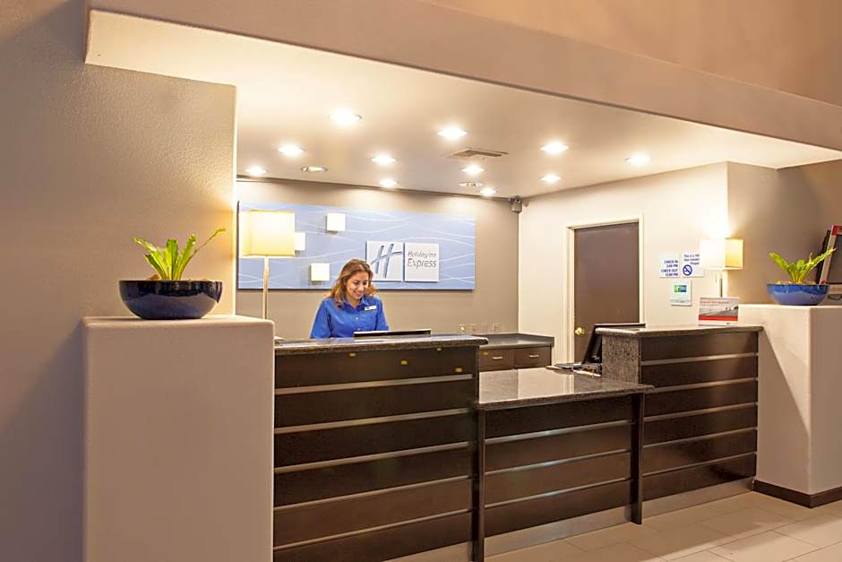 Holiday Inn Express Temecula By IHG