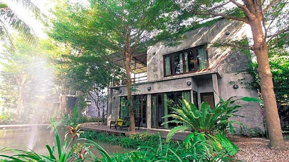 River CoCo @ Amphawa