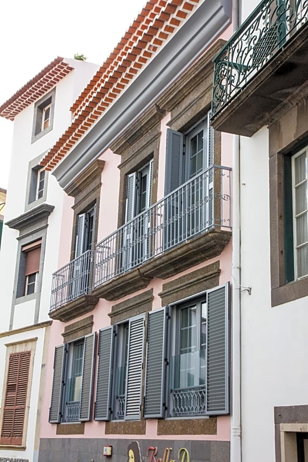 Apartamentos Funchal by Petit Hotels