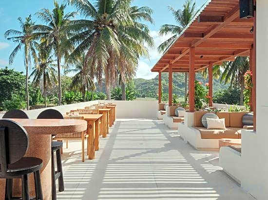 Boni Beach Lombok Hotel and Villas 