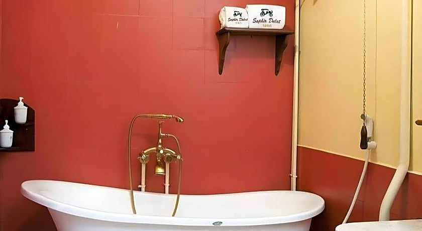 Saphir Dalat Hotel