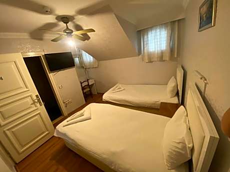 Twin Room with Sea View