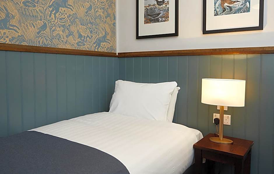 Kings Head by Chef & Brewer Collection