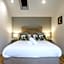 King Deluxe Ensuite with Courtyard View - Venn