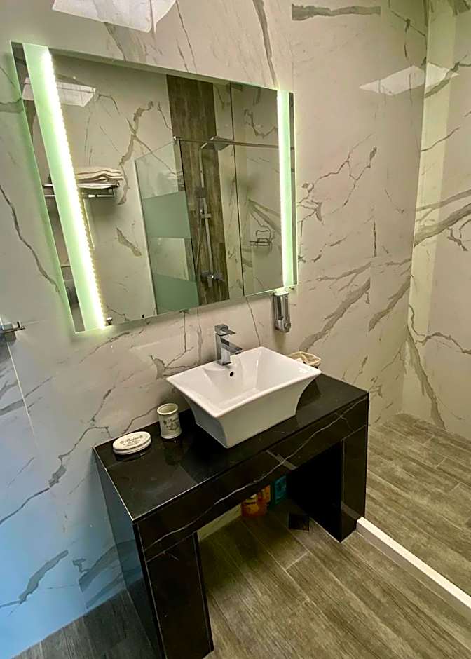 Luxury Apartments Ivon