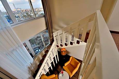 Family Duplex King Bed Mosque View