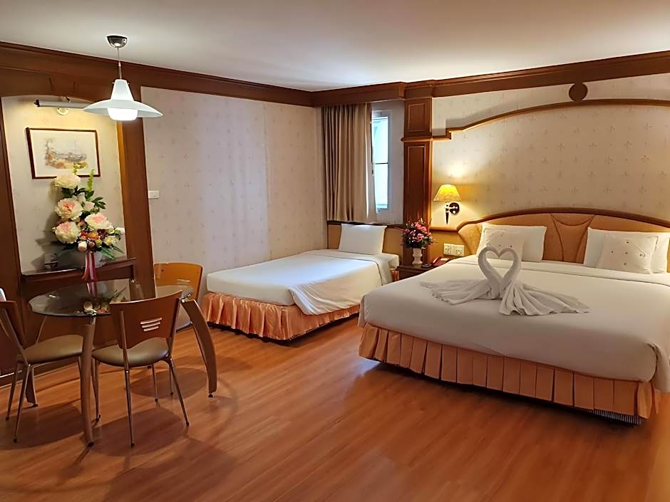 Sakol Hotel