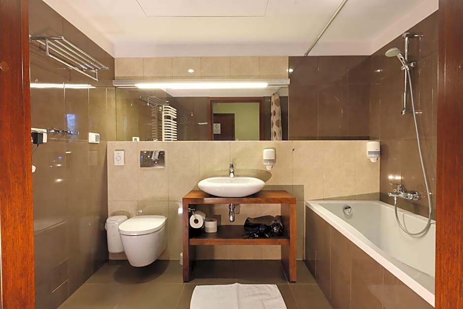 Residence 9