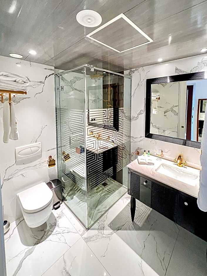 Anahita Boutique Hotel