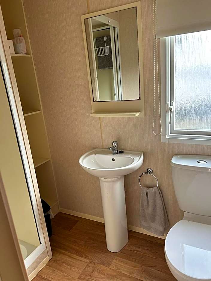 Holiday home cherry tree Burgh castle Great Yarmouth