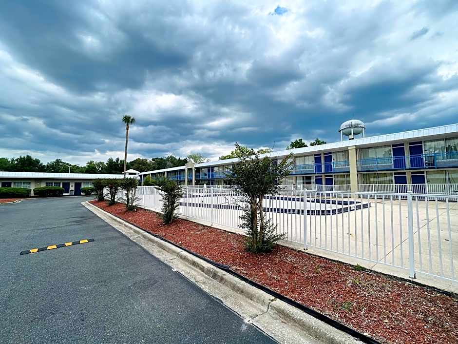 Rodeway Inn Silver Springs - Ocala East