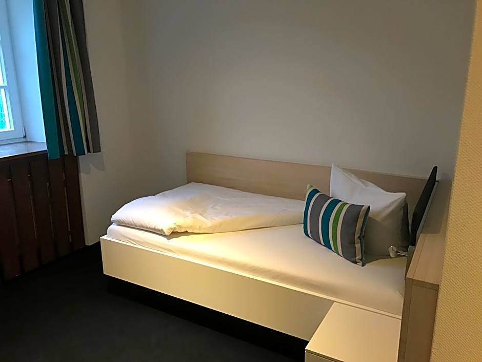 DIE KRONE - Hotel Garni