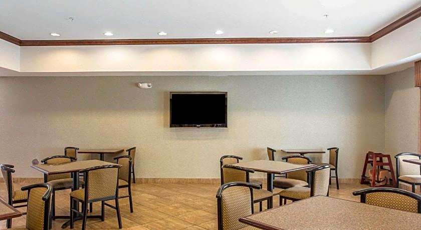 Comfort Inn & Suites Madisonville