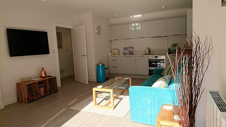 17 Woolacombe The Byron