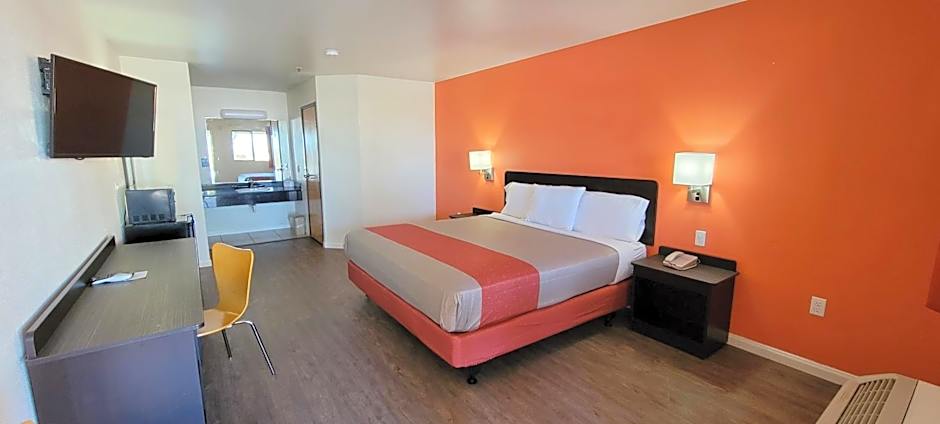 Motel 6-Santa Nella, CA - Los Banos