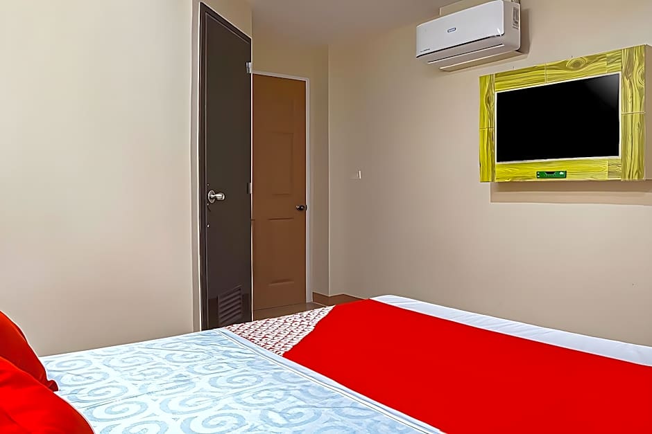 RedDoorz @ La Briana Guest House Bantayan Cebu